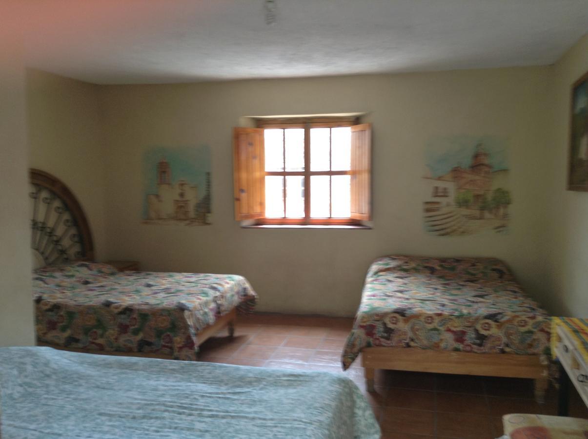 Hotel Los Faroles Catorce Habitación foto